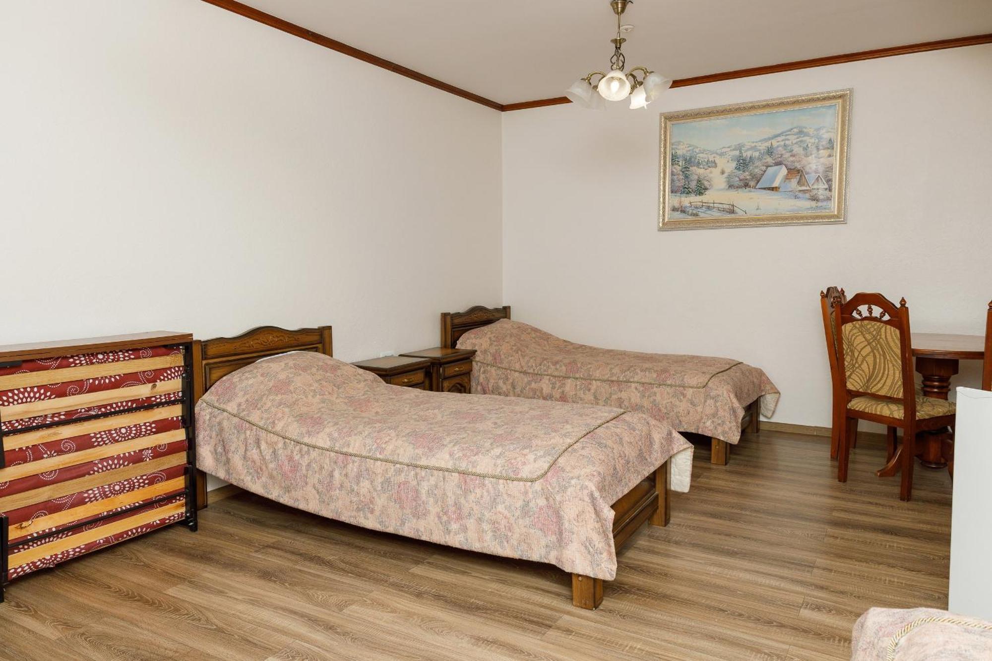 Gostyniy Dvir Synevir Hotel Synevyr Exterior foto